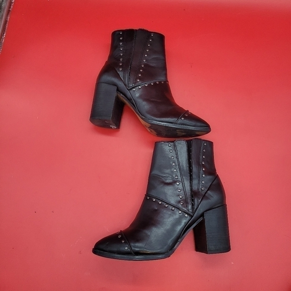 Report Jewel Vegan Leather Studded Ankle Boots Women's 9 Black - Picture 11 of 16